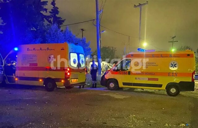 Θεσσαλονίκη: Πυροσβέστες πήγαν να σβήσουν φωτιά σε αυλή και βρήκαν απανθρακωμένο άτομο